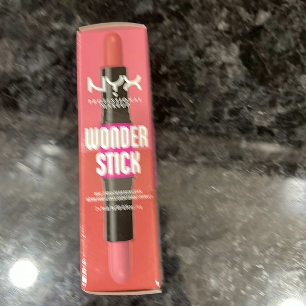 Makeup Bundle - Picture 6 of 13